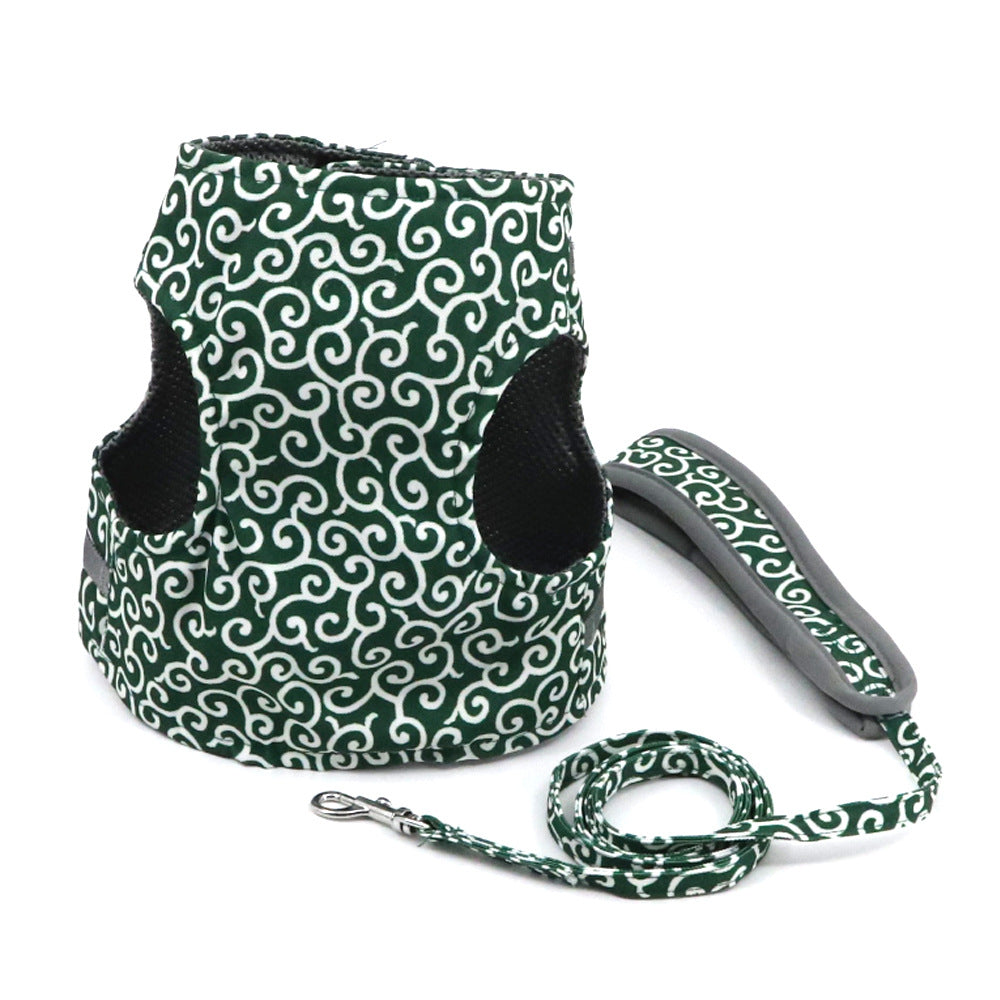 Cat and dog leash vest to prevent escape, pet clothing set for walking dogs and playing with cats