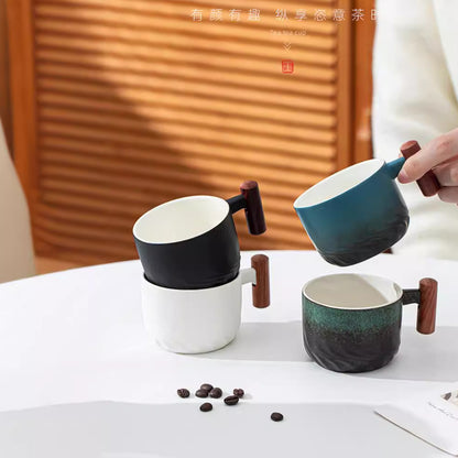 Wooden-handled coffee mug/tea tasting cup, gradient glaze exquisite ceramic small cup gift set wholesale.