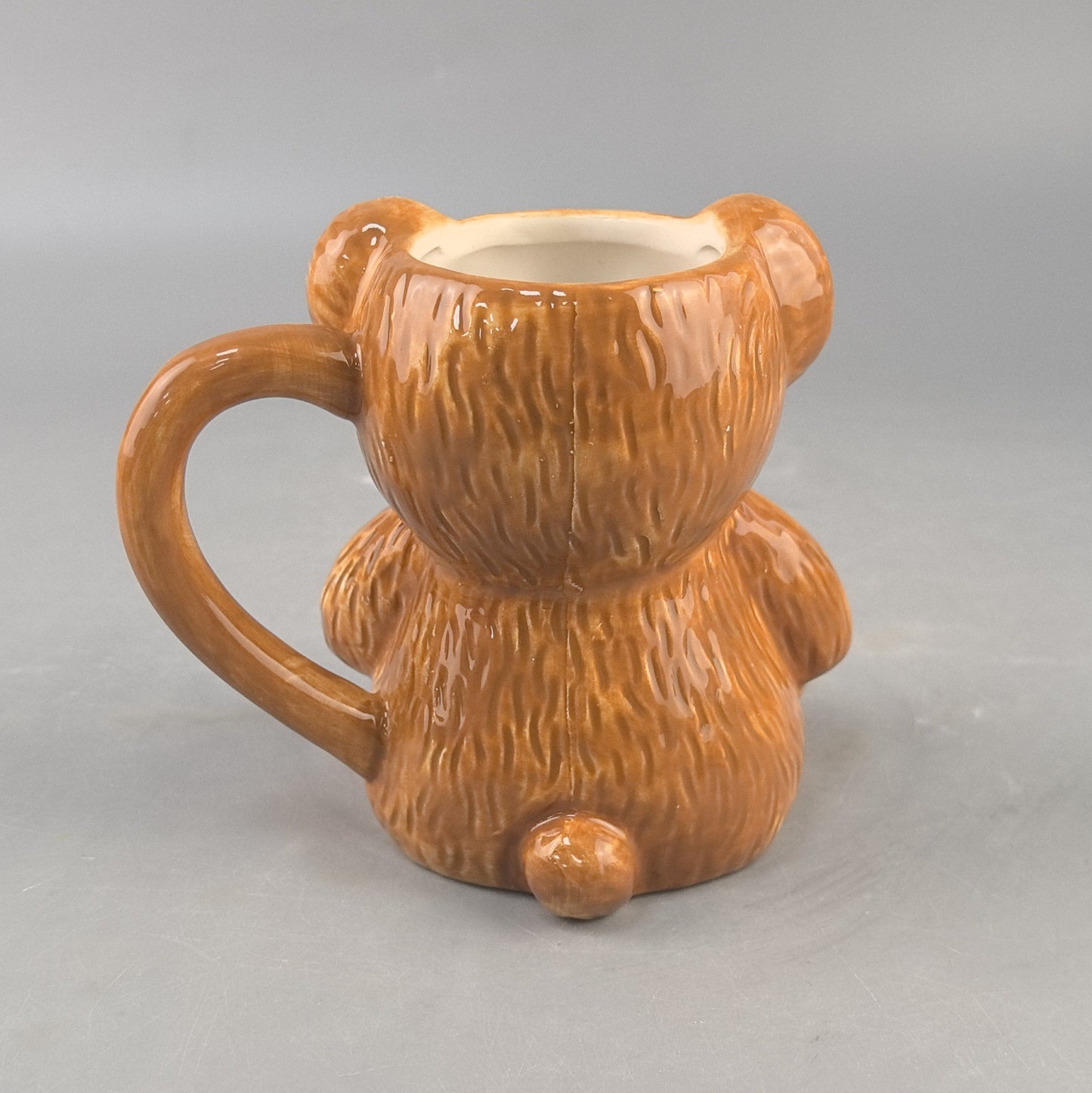Premium selection of cross-border creative, high-value, cute teddy bear mugs, cartoon ceramic drinking cups, couple water cups, birthday cups.