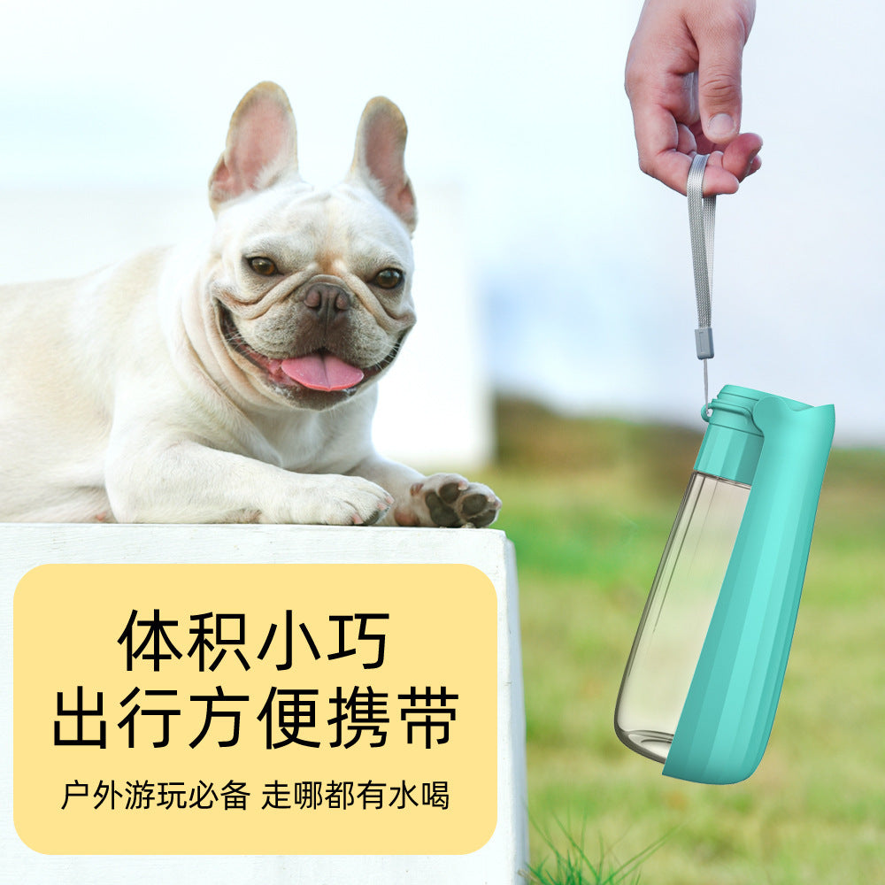 Pet water cup dog outdoor kettle dog portable large capacity foldable dog water bottle dog walking drinking water feeder factory