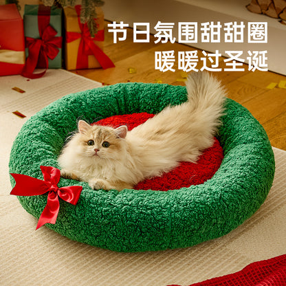 Christmas cat bed, winter warm cat bed, semi-enclosed Christmas dog bed, socks, pet bed, cross-border wholesale.