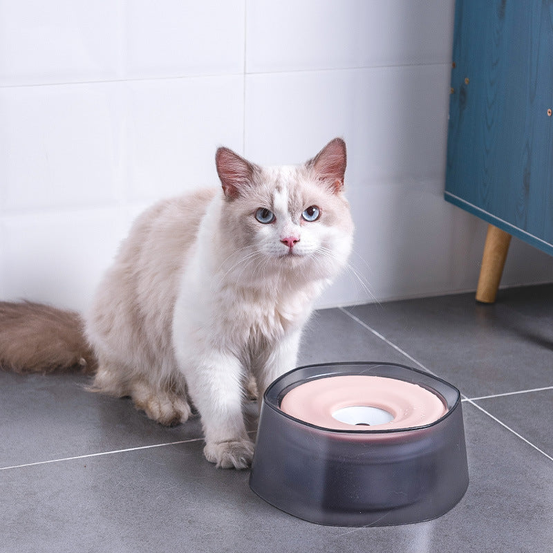 Floating water bowl for dogs to prevent splashing and wetting the mouth; water bowl for rabbits; water feeding for cats to prevent tipping over; pet supplies.